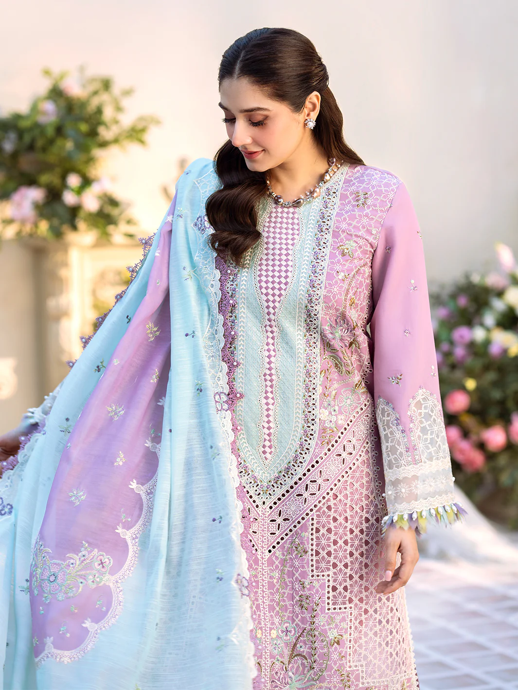 101 - B | 3 PC Luxury Lawn - Image 7