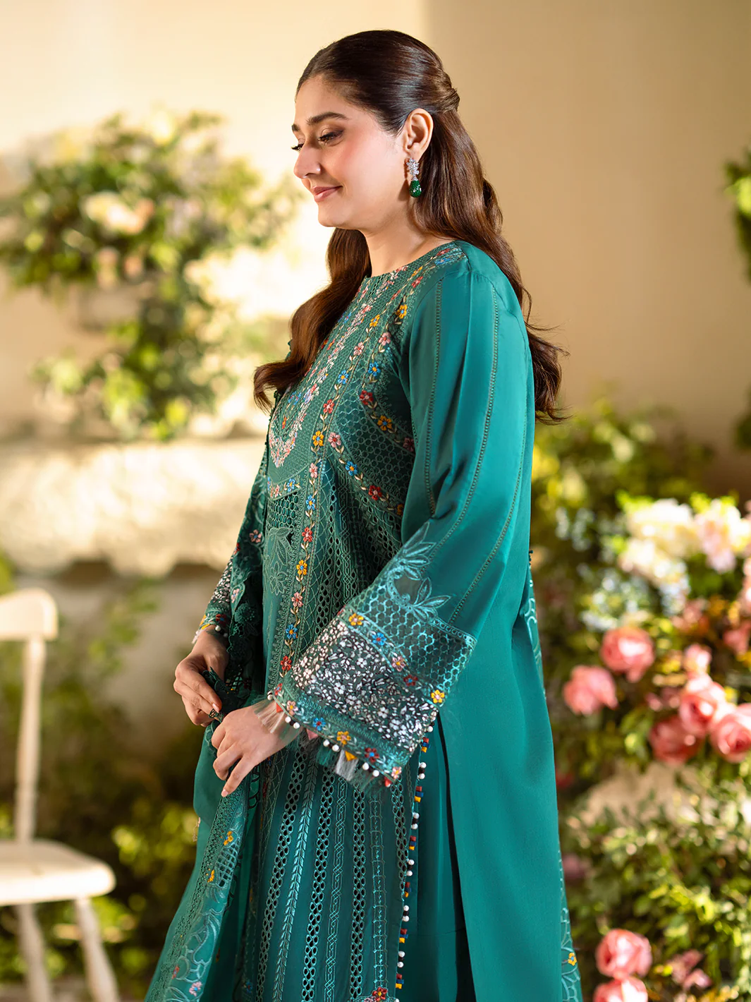 102 - A | 3 PC Luxury Lawn - Image 9