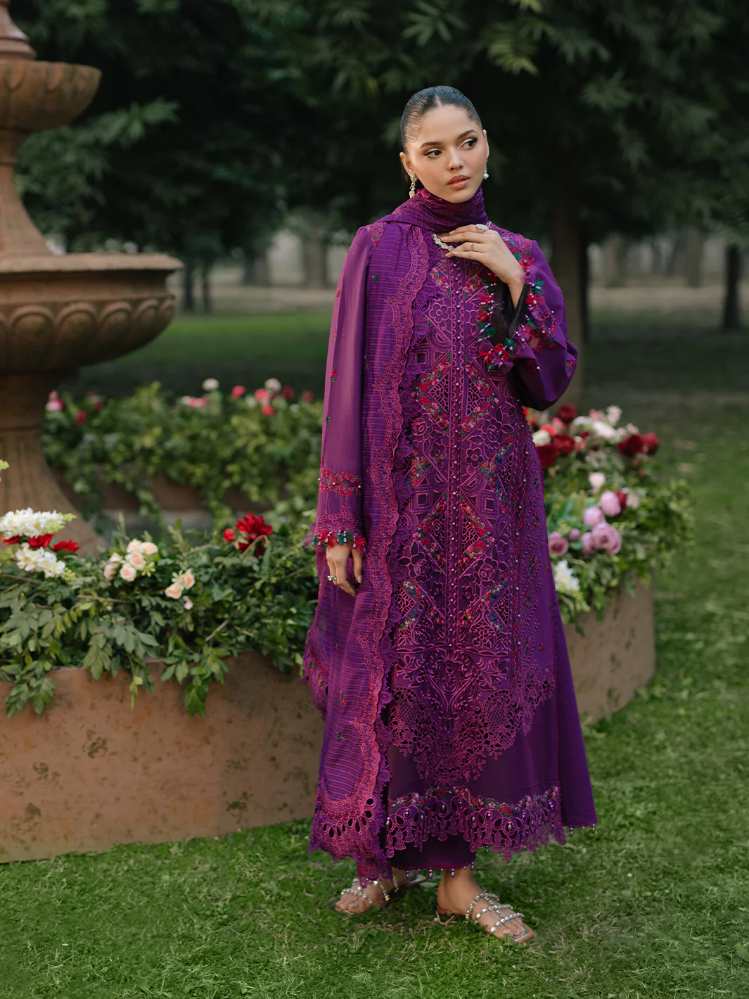 105 - B | 3 PC Luxury Lawn - Image 3