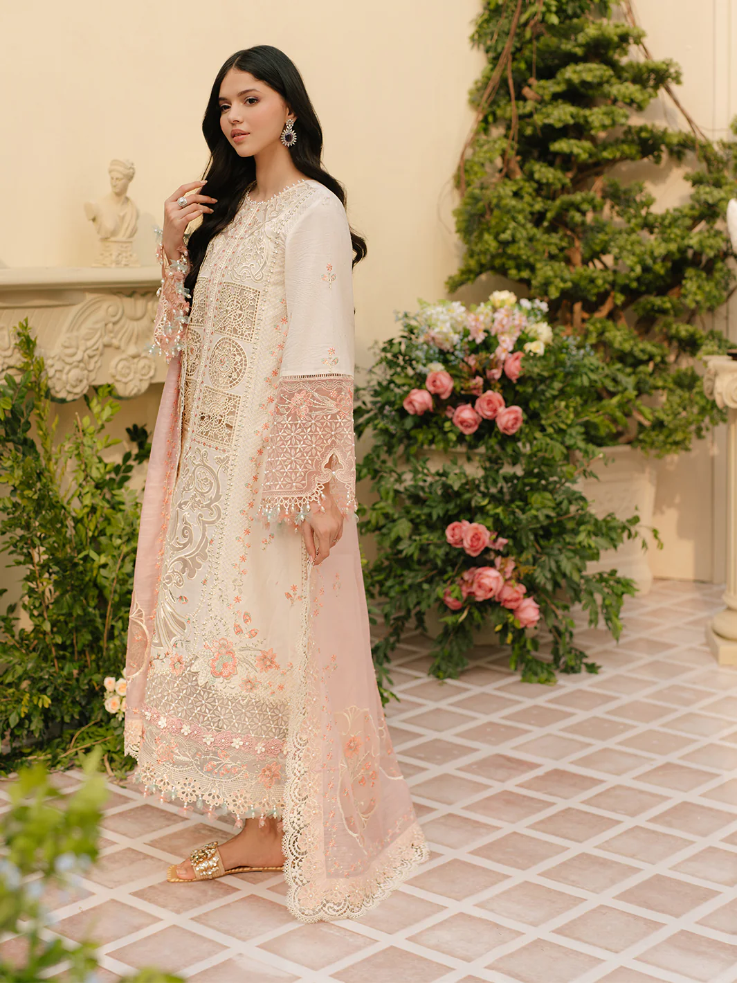 107 - B | 3 PC Luxury Lawn - Image 3
