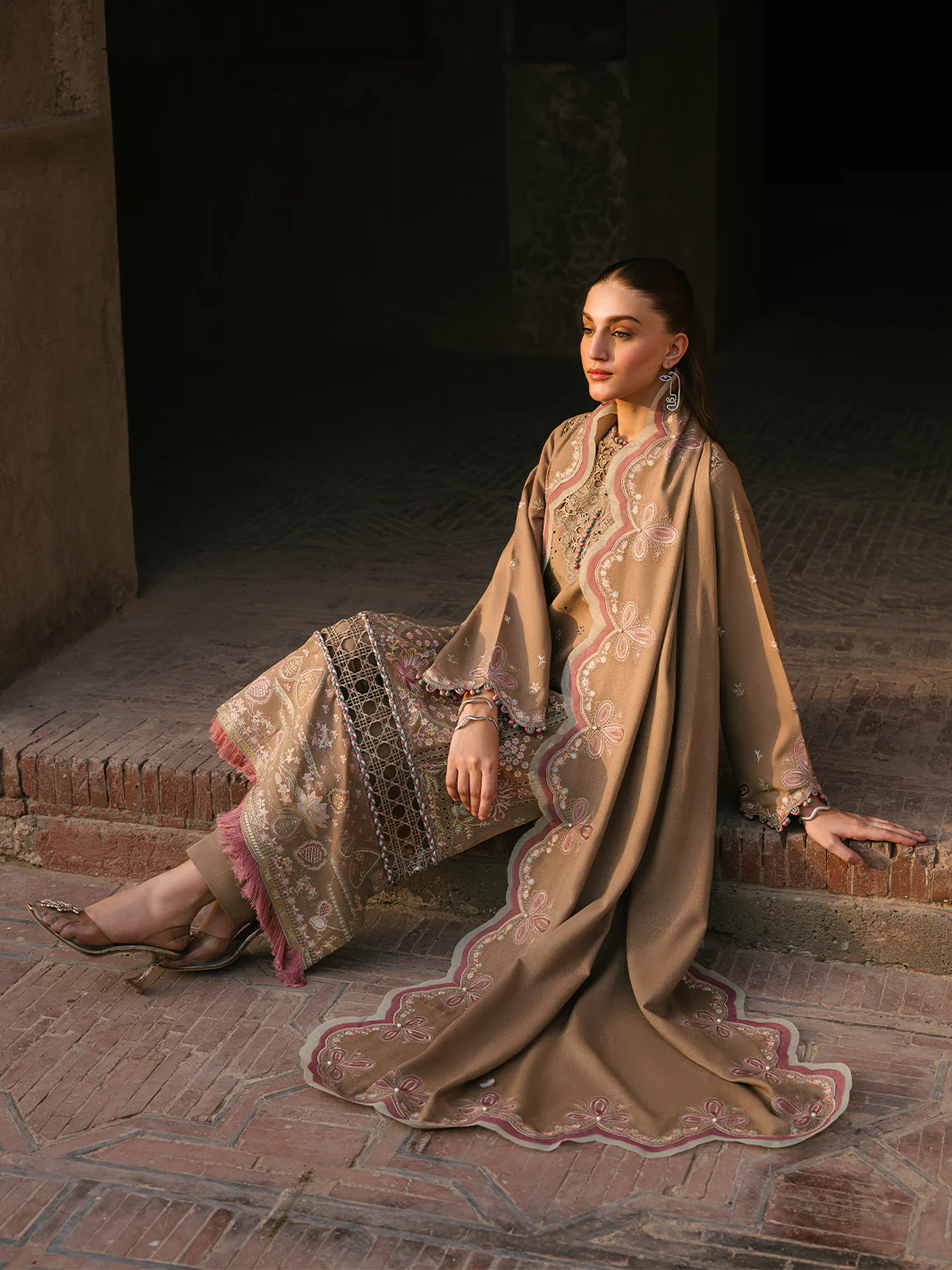 154 A | 3 PC Karandi - Image 7