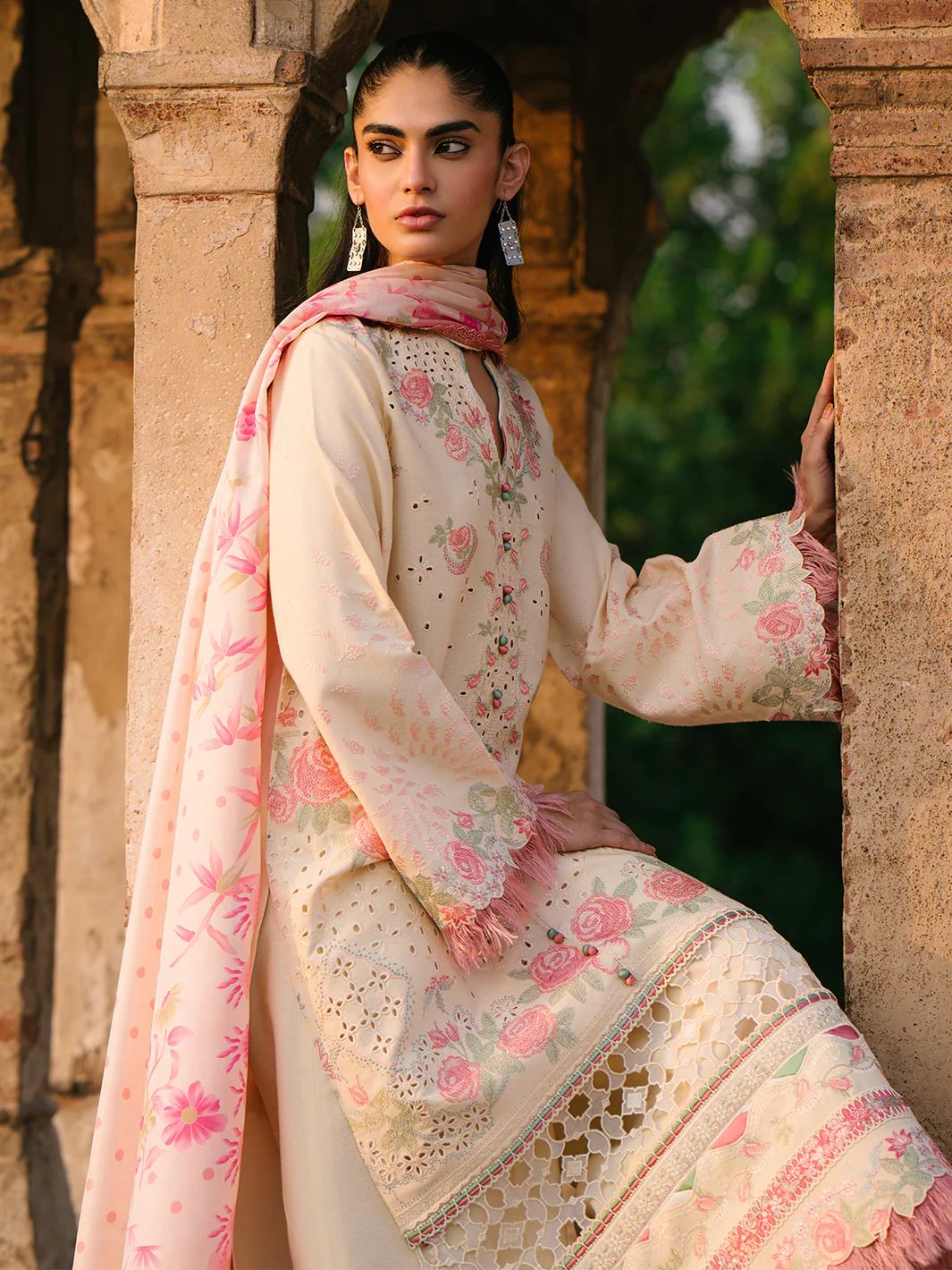 155 B | 3 PC Karandi - Image 2