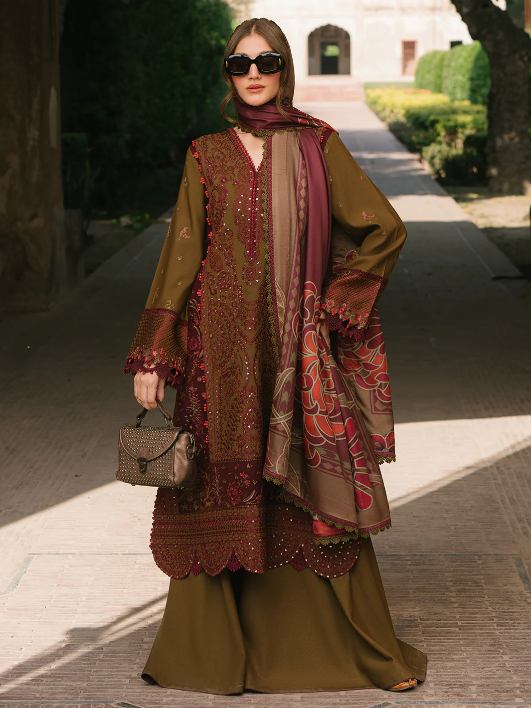 156 A | 3 PC Karandi - Image 6