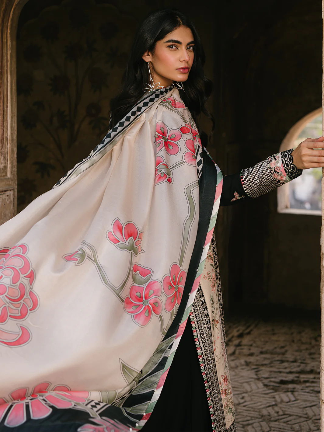 156 B | 3 PC Karandi - Image 9