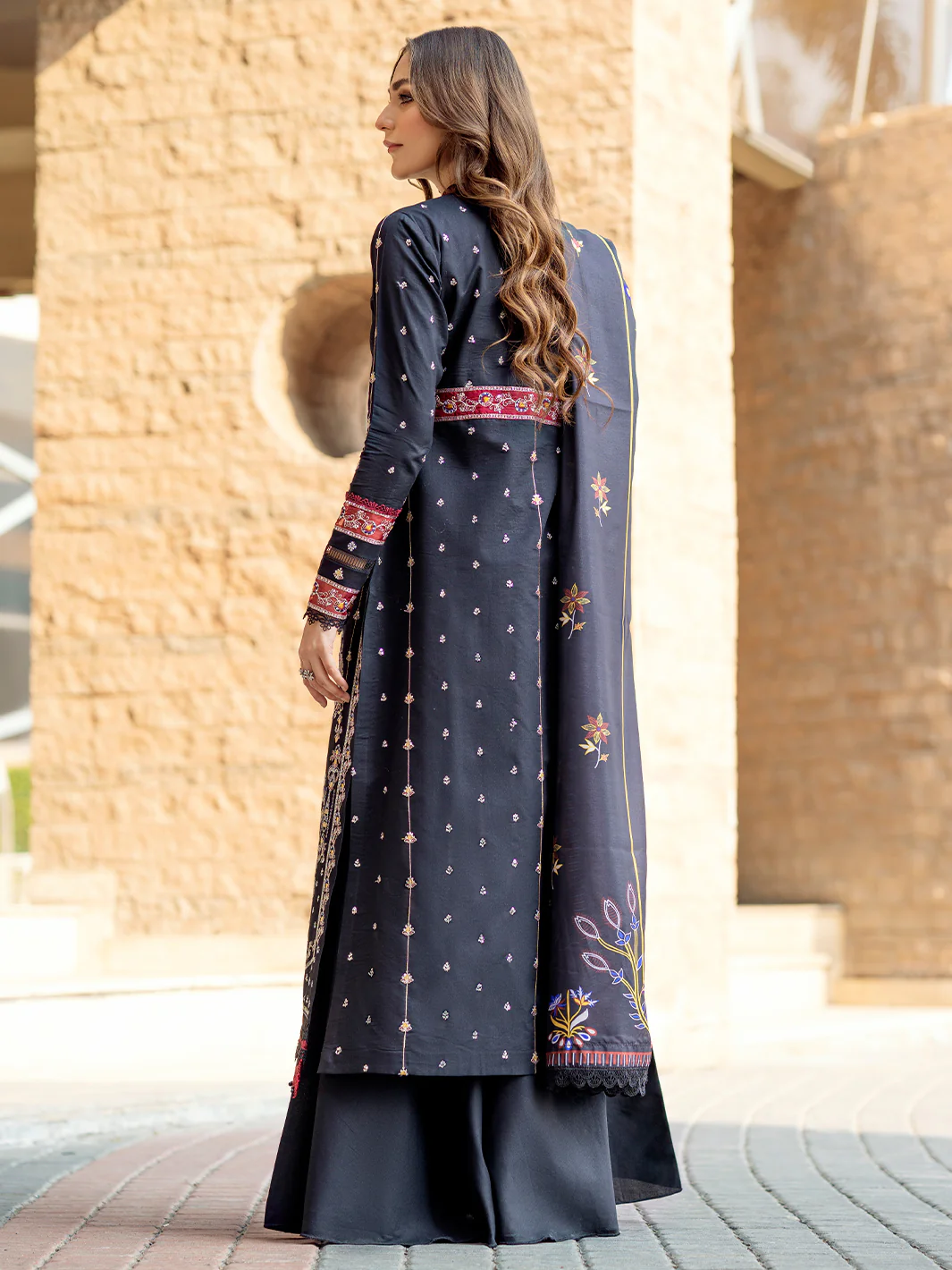 1812 - A | Three Piece Unstitch - Image 3