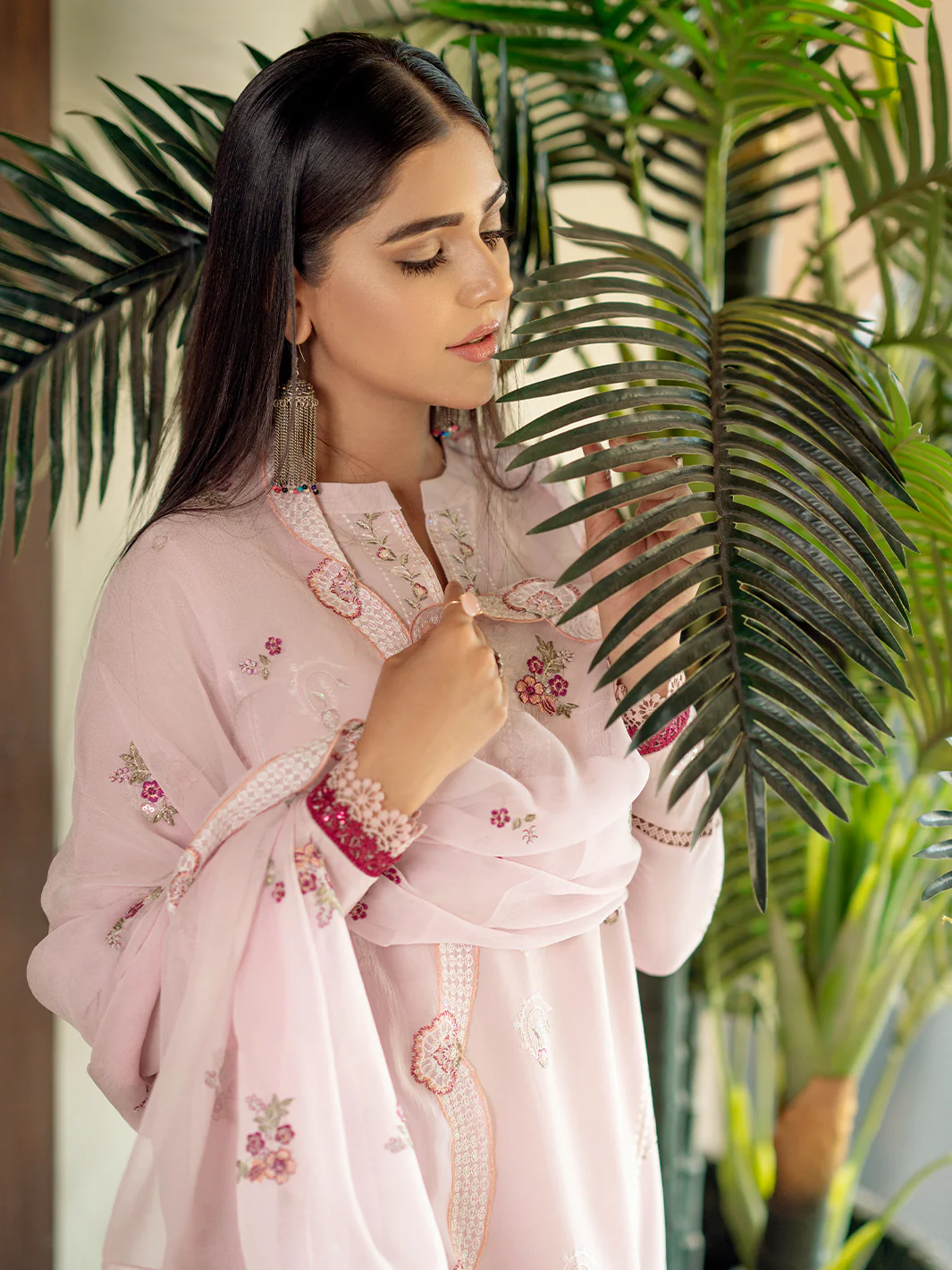 1813 - A | Three Piece Unstitch - Image 8