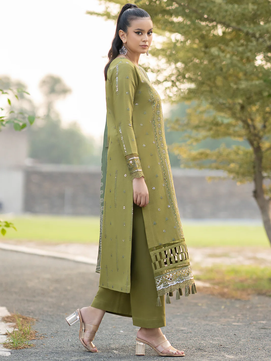 1911 - B | 3 PC Khaddar Unstitched - Image 4