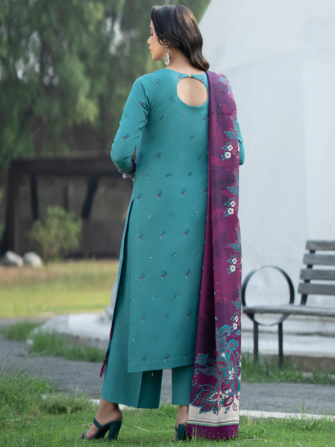1912 - A | 3 PC Khaddar Unstitched - Image 3