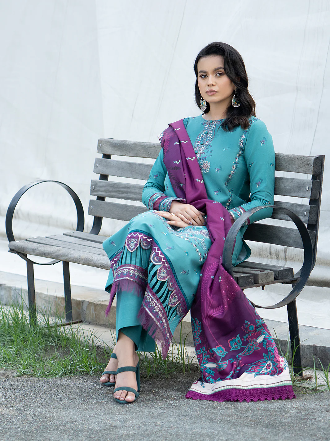 1912 - A | 3 PC Khaddar Unstitched - Image 4