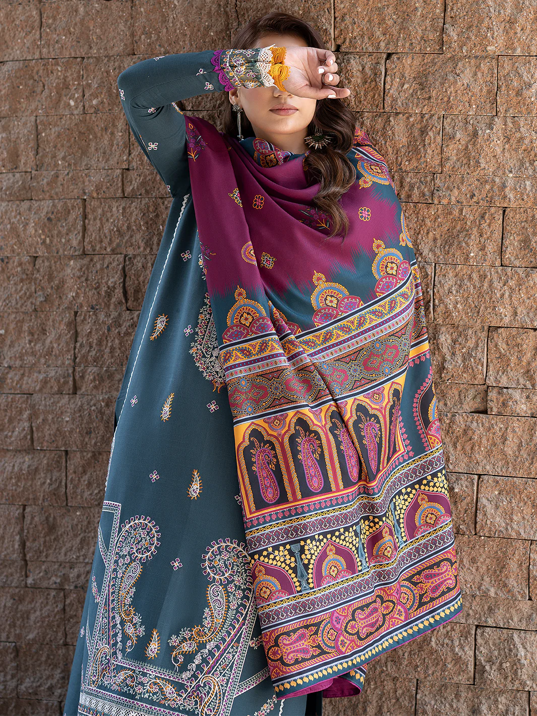 1913 - A | 3 PC Khaddar Unstitched - Image 5