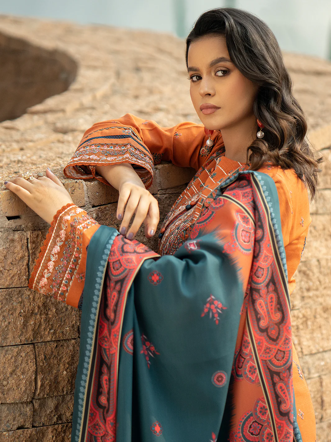 1913 - B | 3 PC Khaddar Unstitched - Image 5