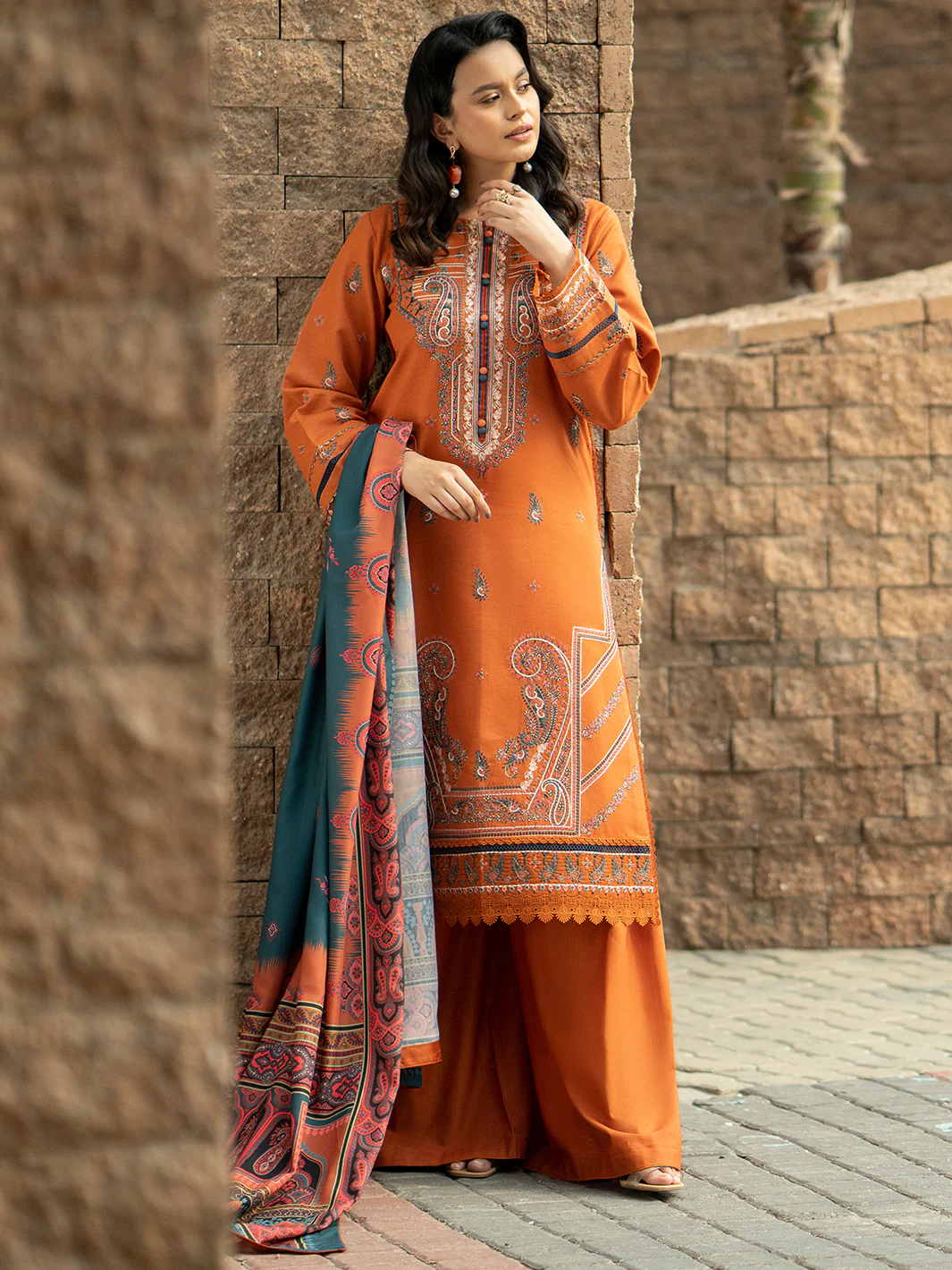1913 - B | 3 PC Khaddar Unstitched - Image 8