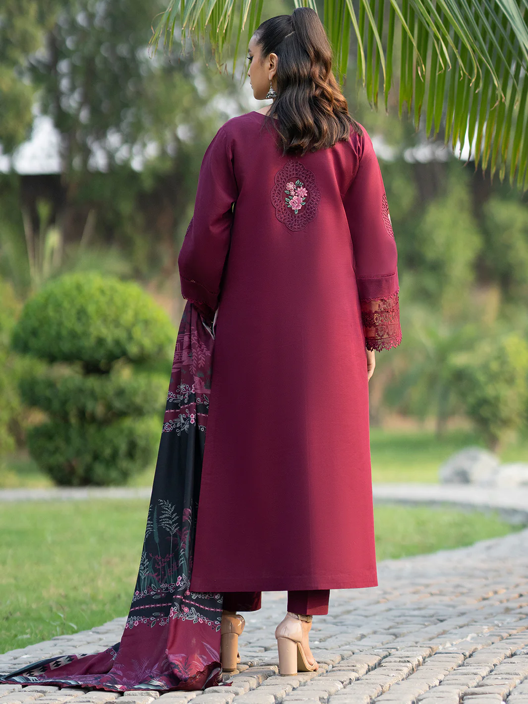 1914 - A | 3 PC Khaddar Unstitched - Image 3