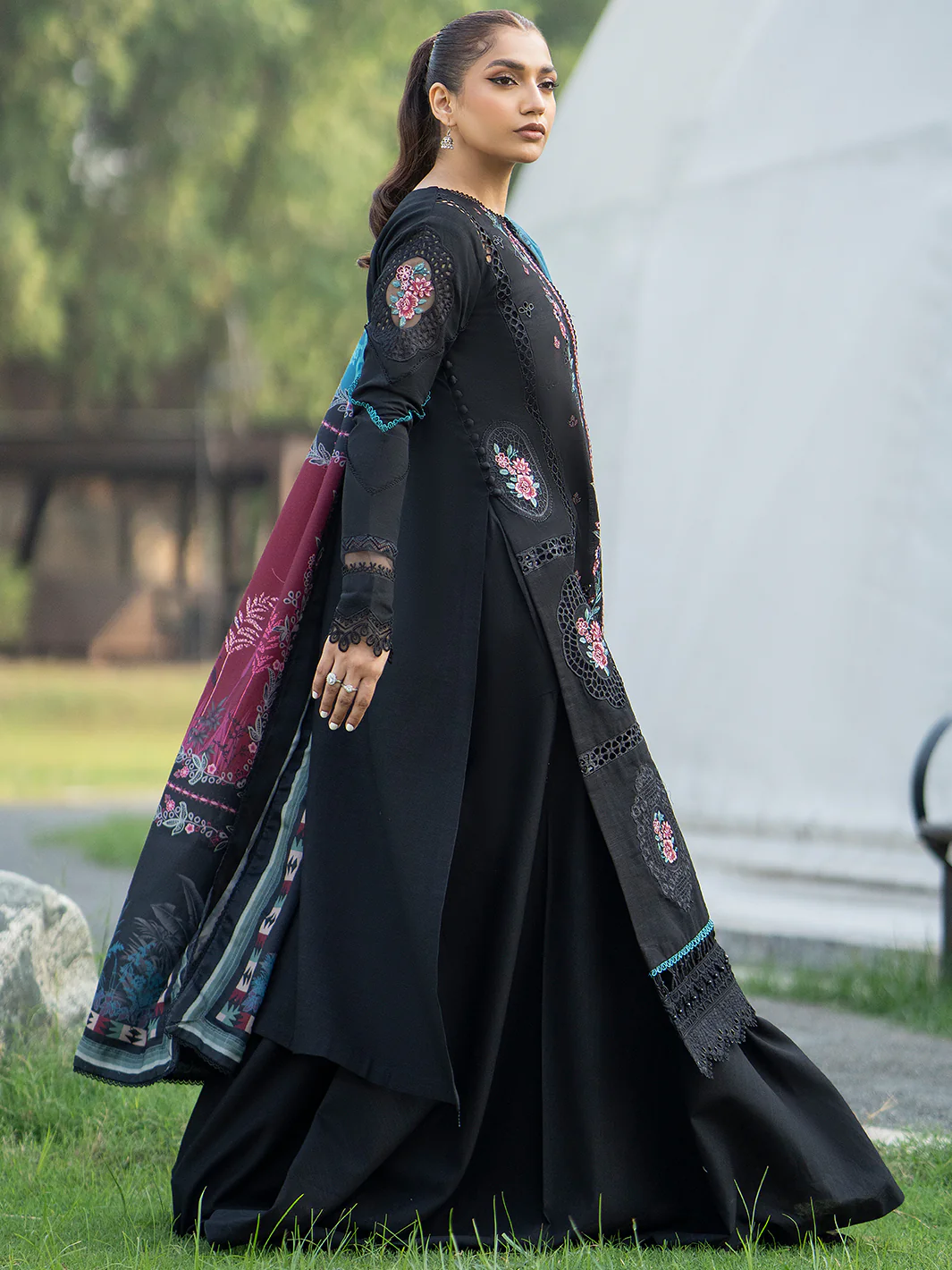 1914 - B | 3 PC Khaddar Unstitched - Image 5