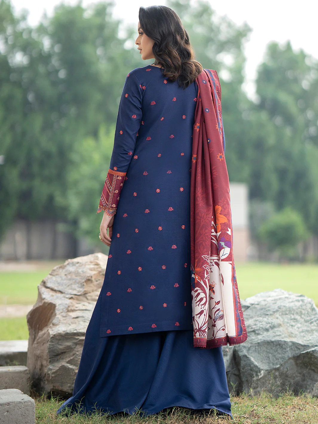 1915 - A | 3 PC Khaddar Unstitched - Image 3