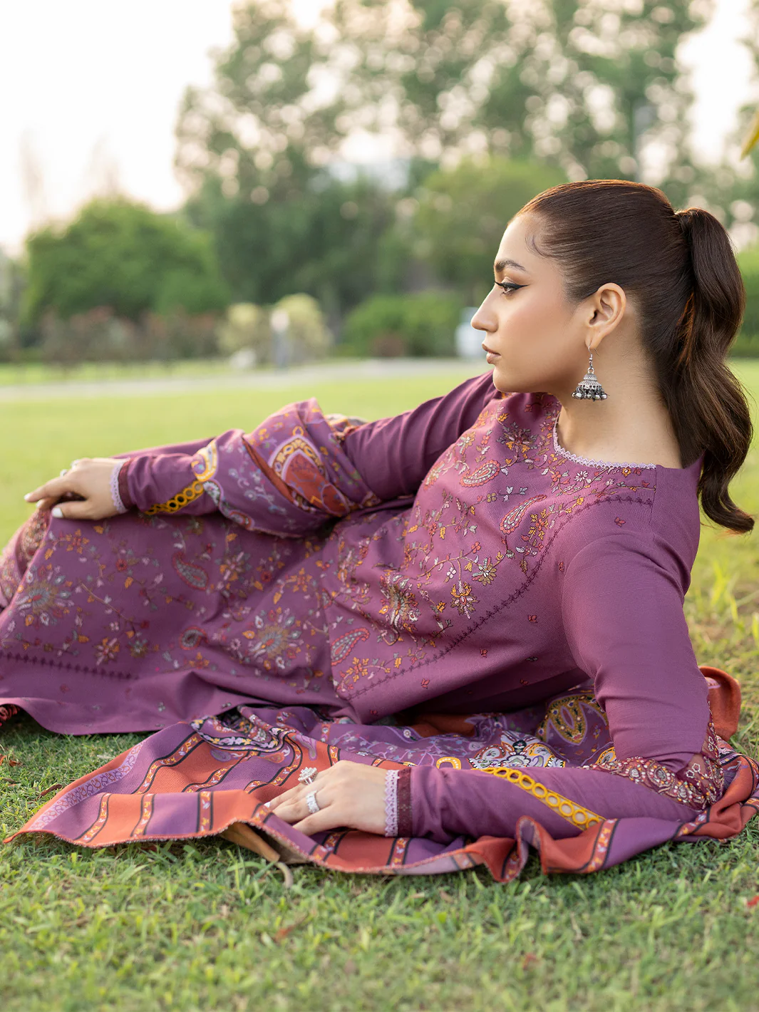 1917 - B | 3 PC Khaddar Unstitched - Image 5