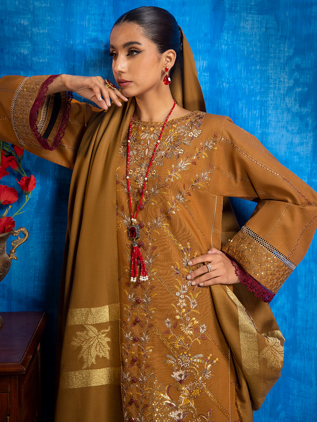 1943 - B | 3 PC Khaddar Unstitch - Image 2