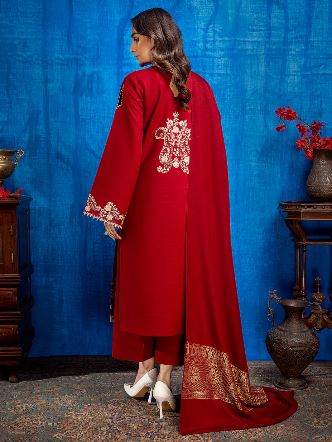 1944 - B | 3 PC Khaddar Unstitch - Image 3