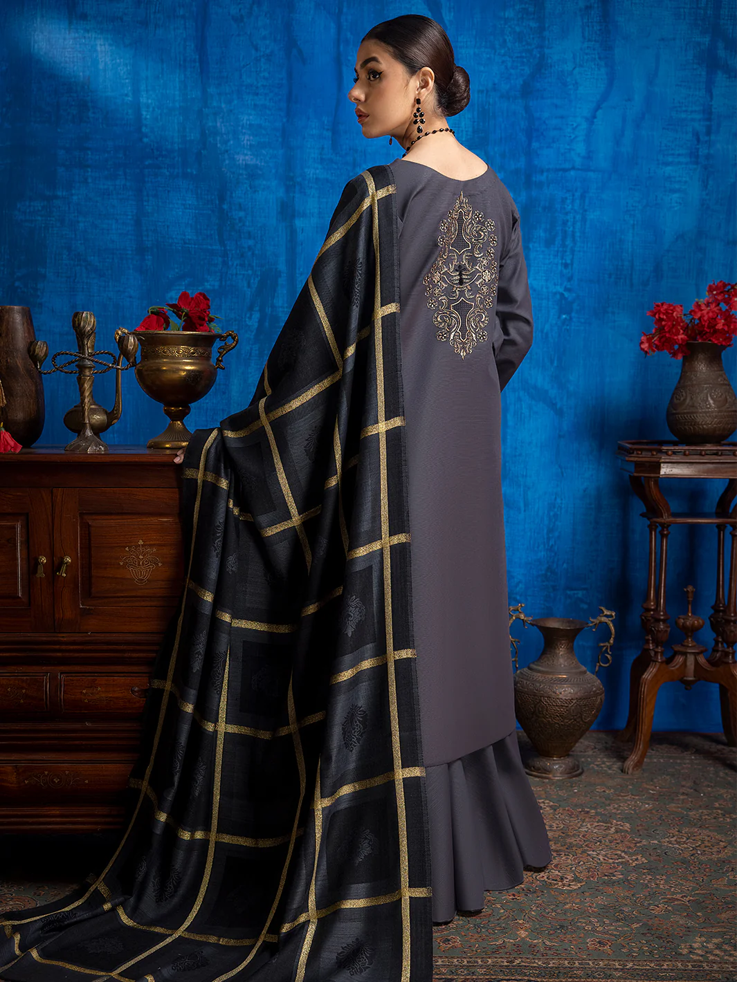 1946 - A | 3 PC Khaddar Unstitch - Image 3