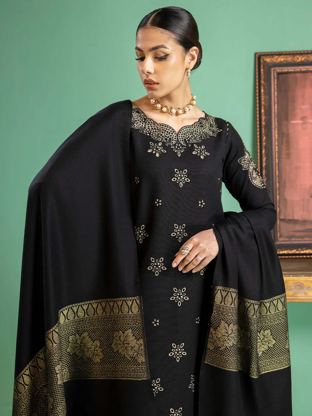 1951 - A | 3 PC Khaddar Unstitch - Image 2