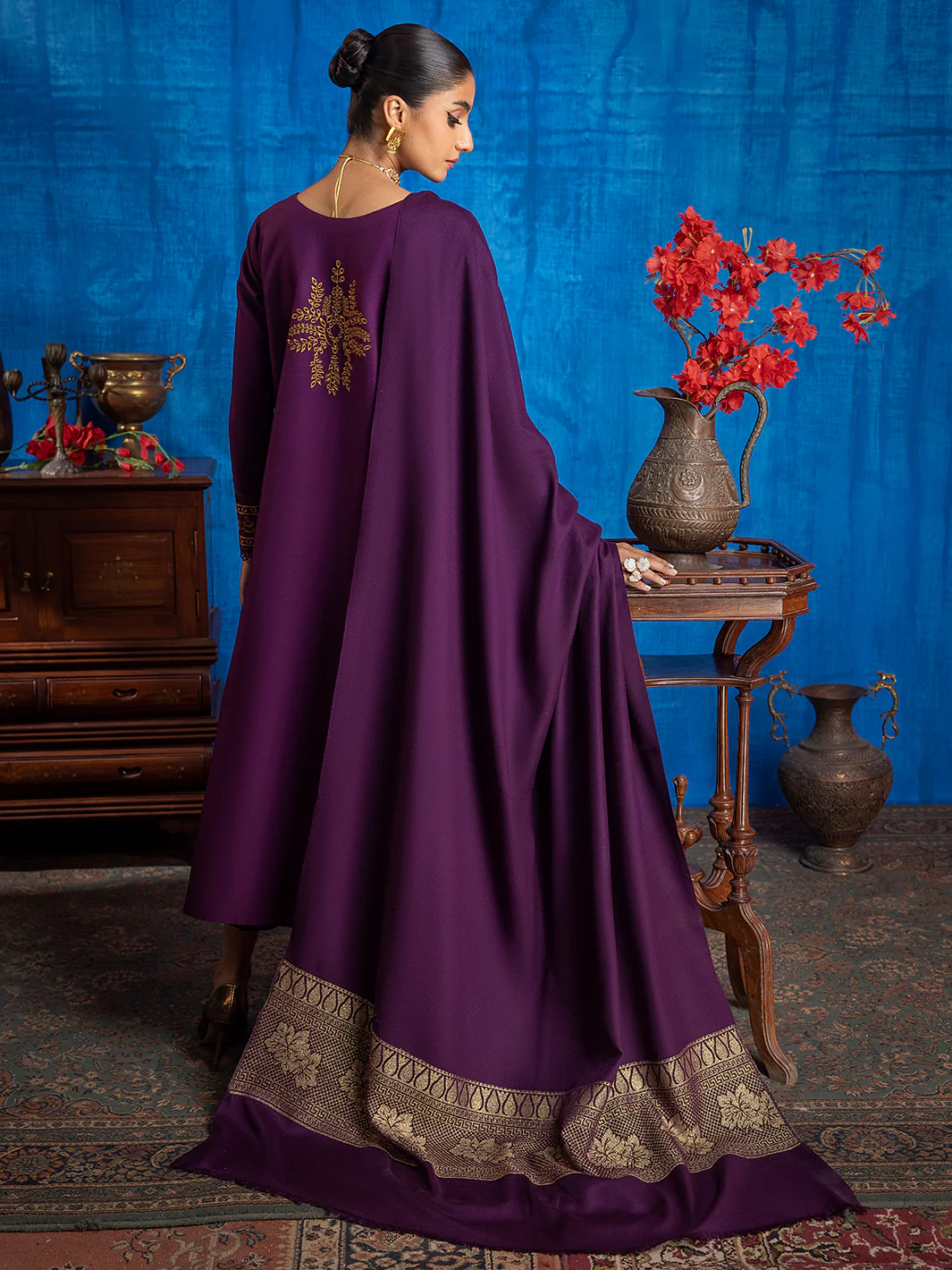 1954 - A | 3 PC Khaddar Unstitch - Image 3