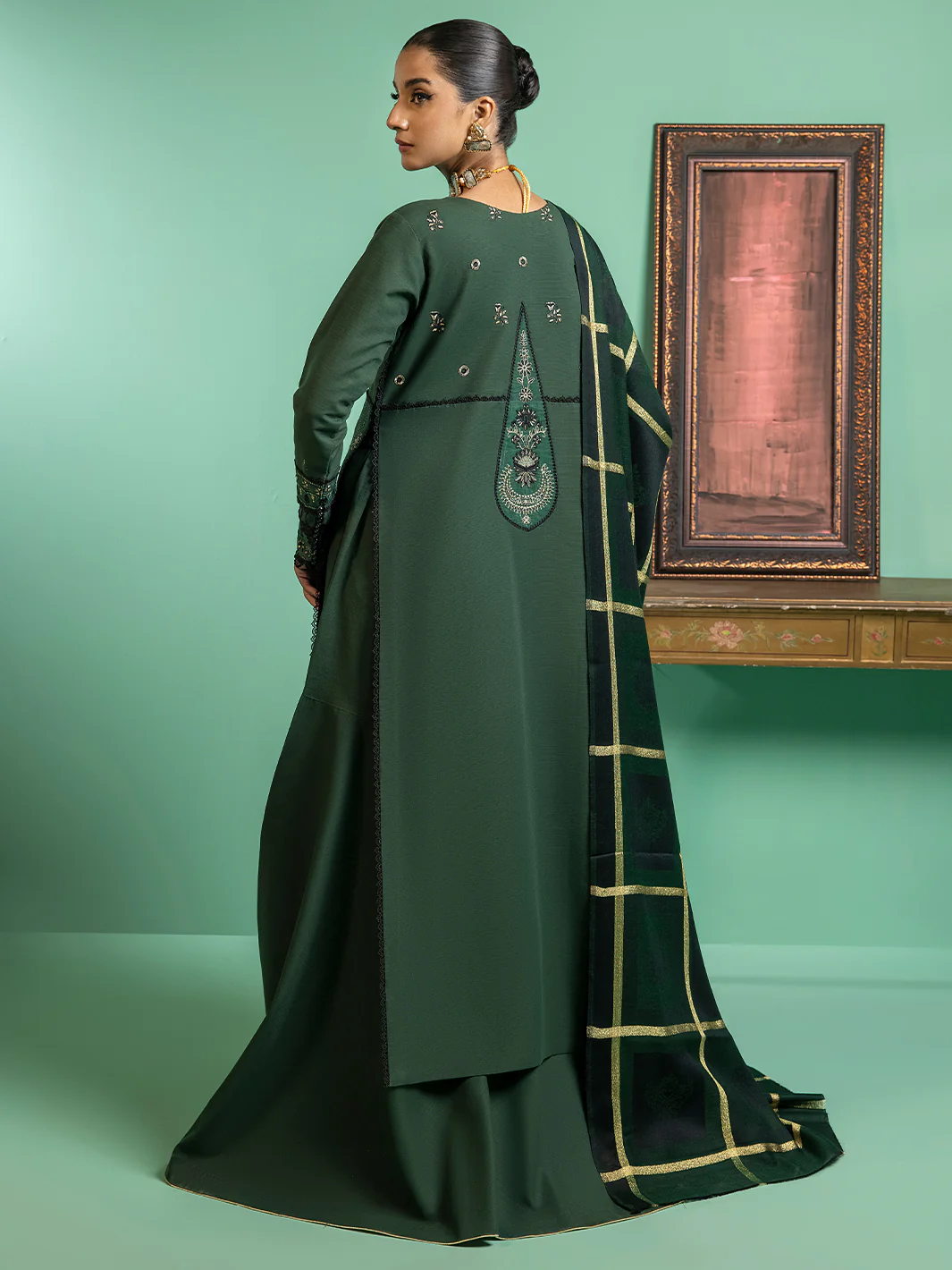 1955 - A | 3 PC Khaddar Unstitch - Image 3
