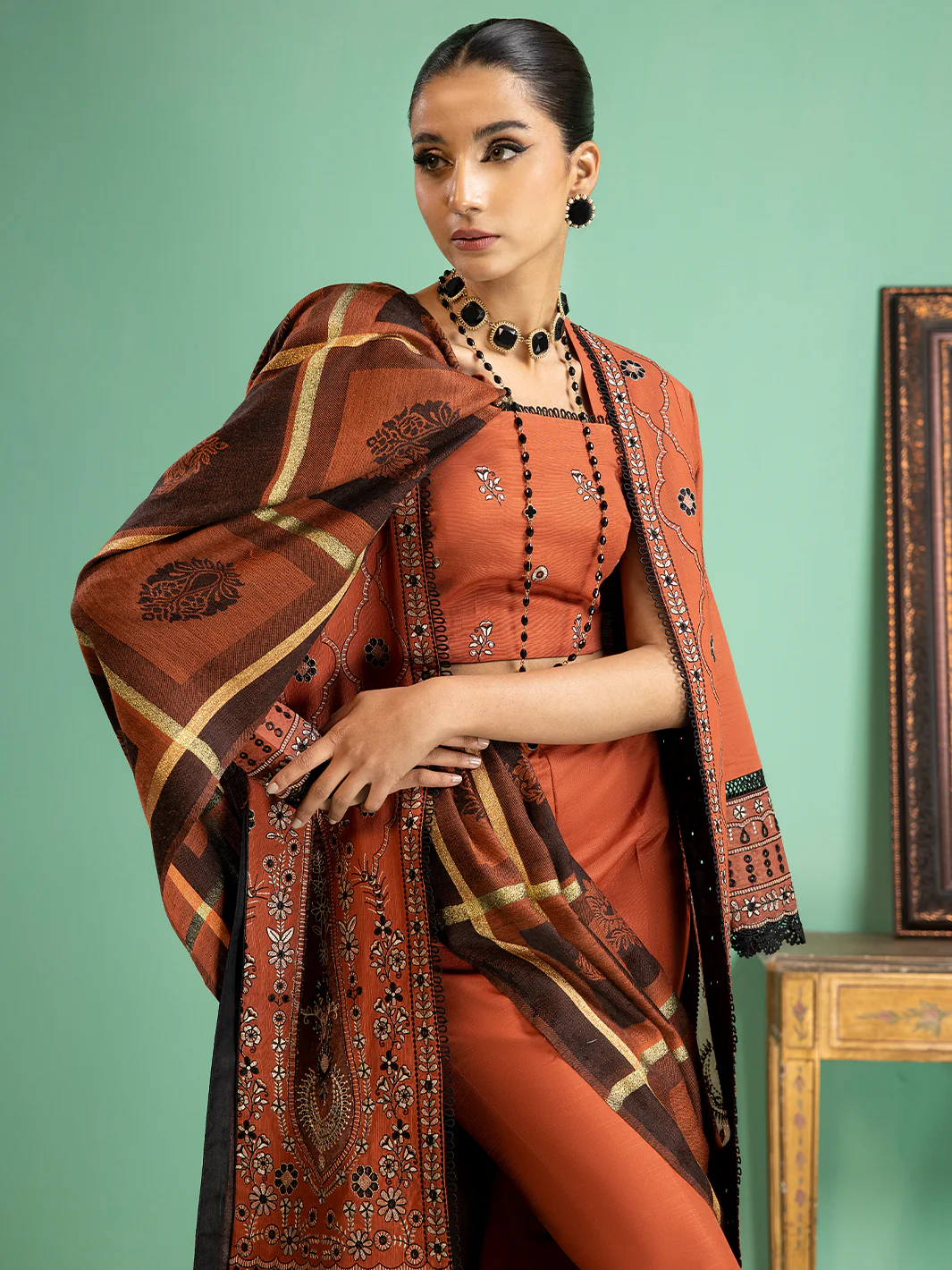 1955 - B | 3 PC Khaddar Unstitch - Image 2