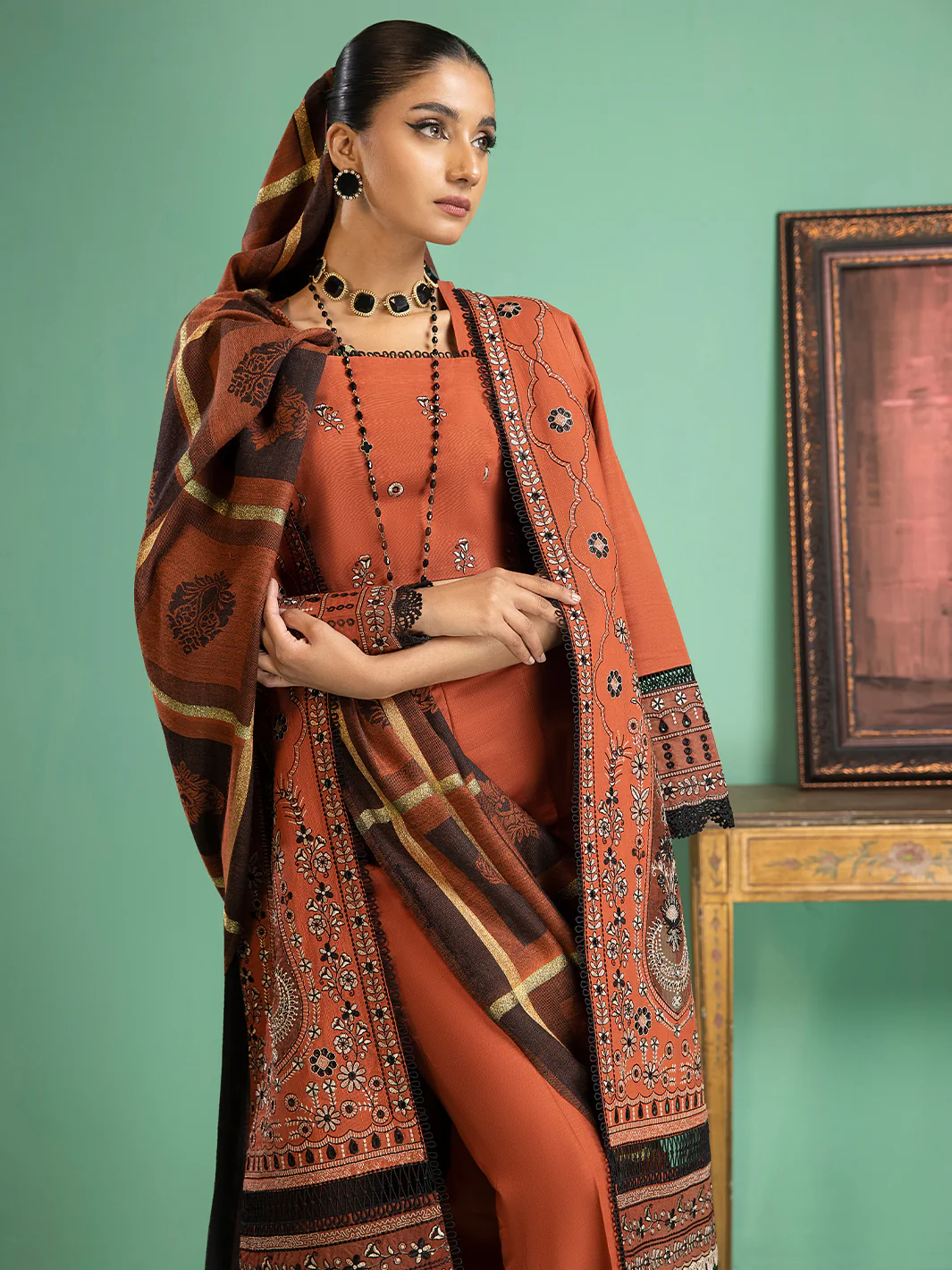 1955 - B | 3 PC Khaddar Unstitch - Image 5