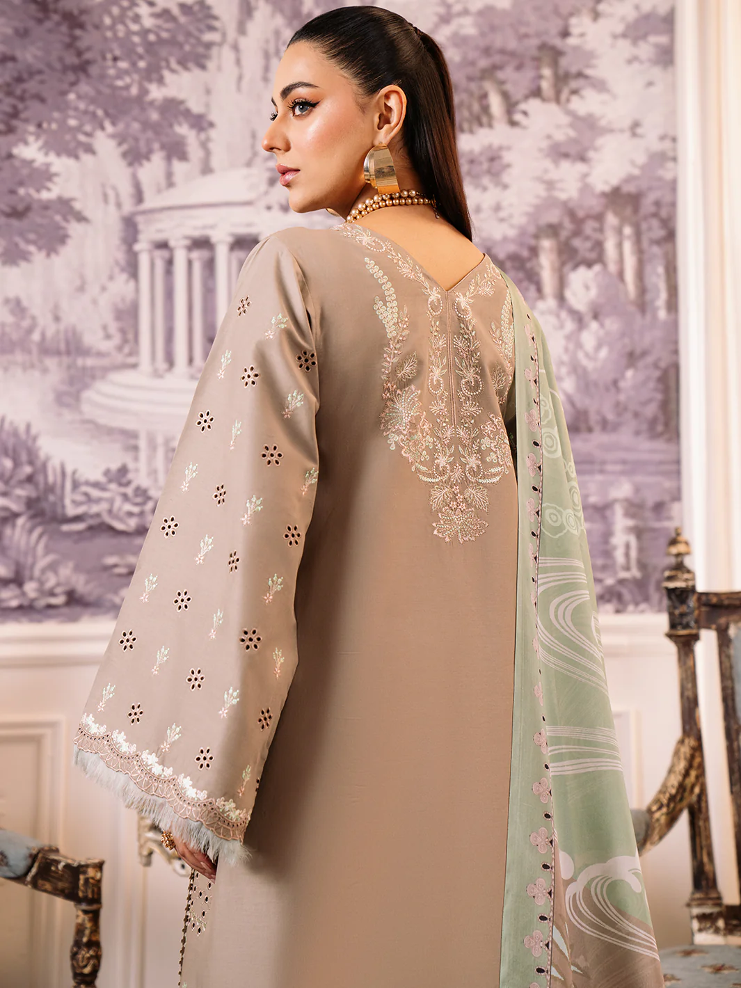 203 - A | 3 PC Lawn Unstitch - Image 3