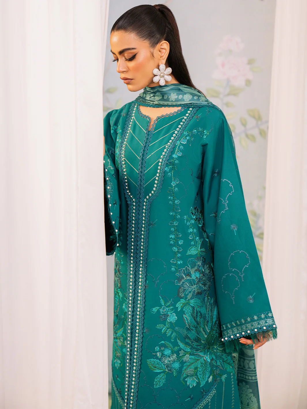 207 - A | 3 PC Lawn Unstitch - Image 6