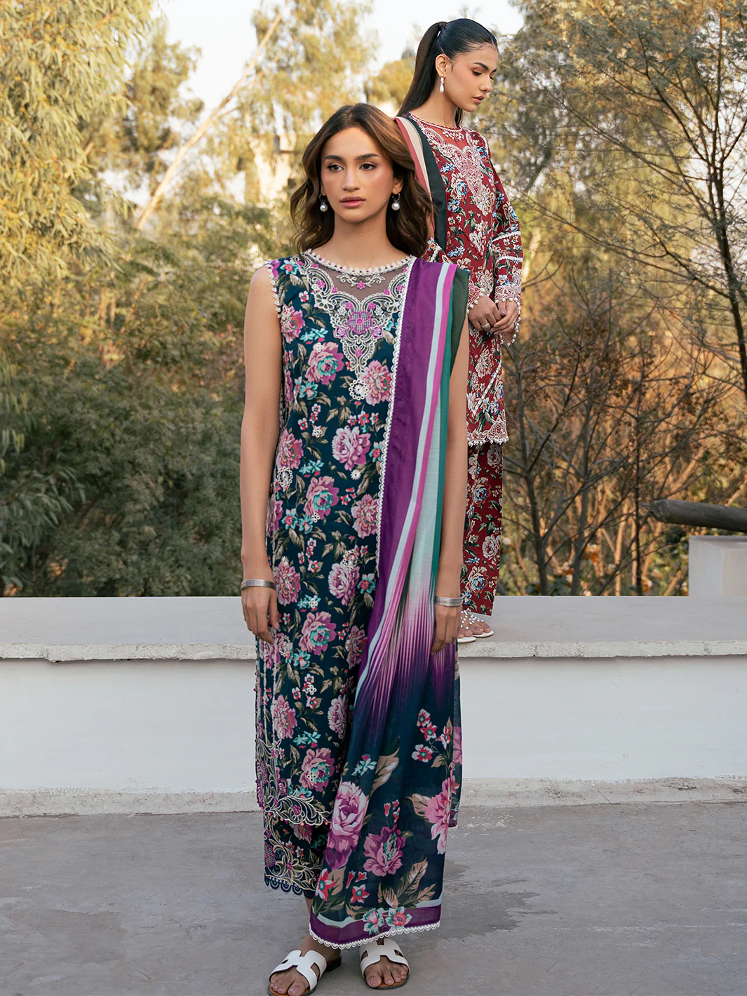 2076 - A | 3 PC Lawn - Image 6