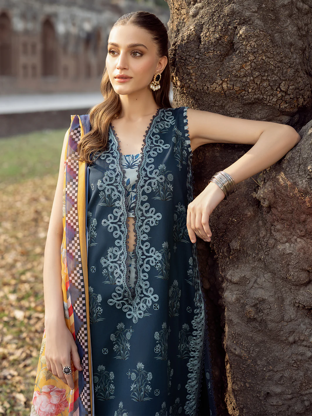 2082 - B | 3 PC Lawn - Image 2