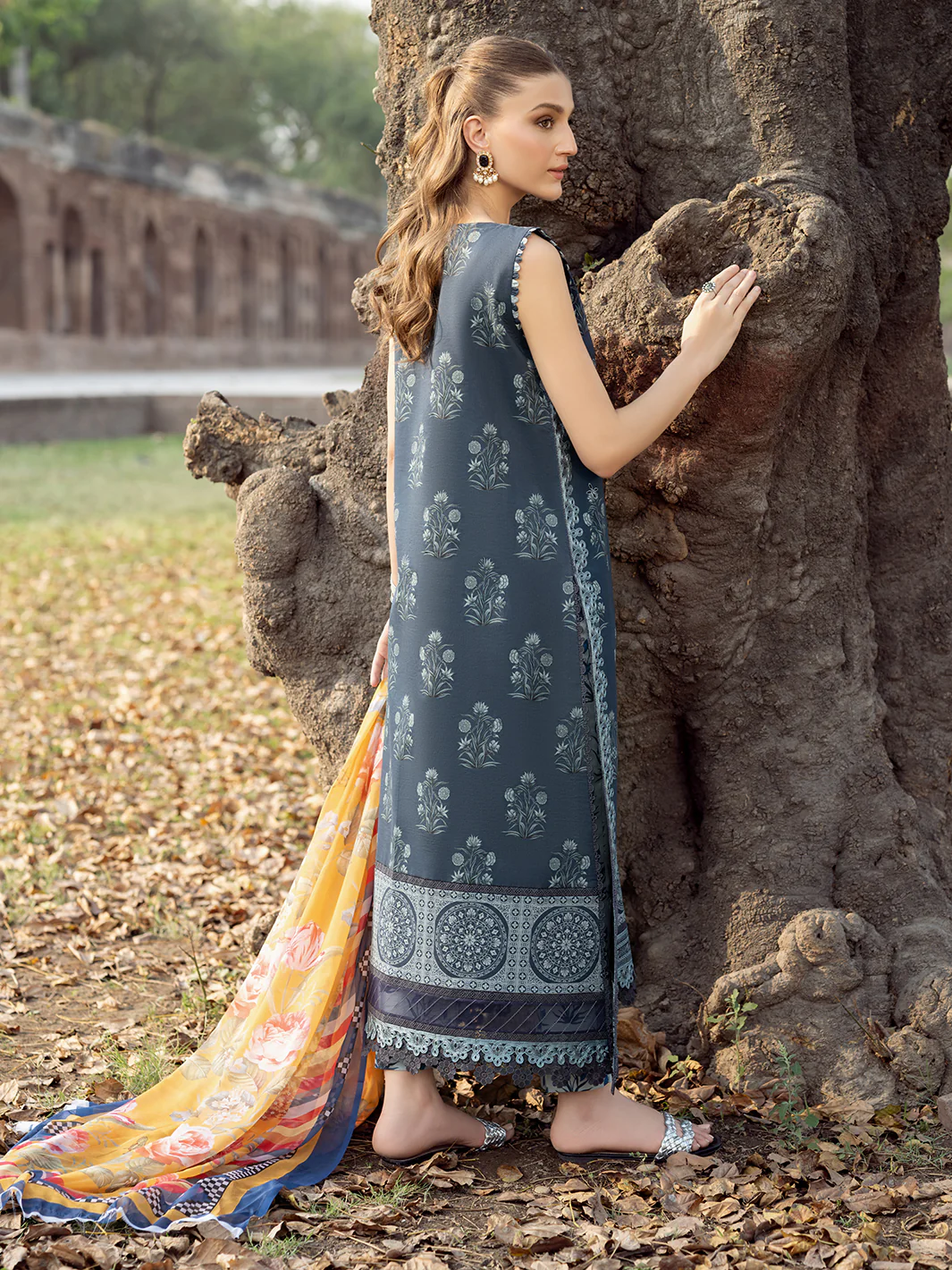 2082 - B | 3 PC Lawn - Image 3