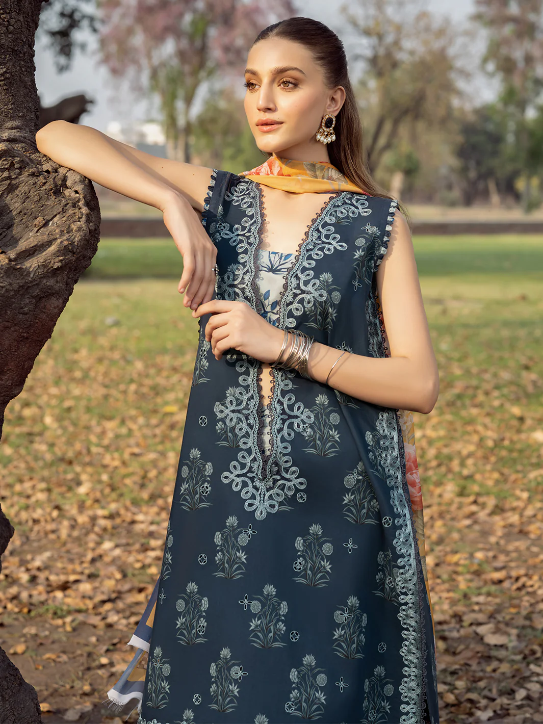 2082 - B | 3 PC Lawn - Image 4