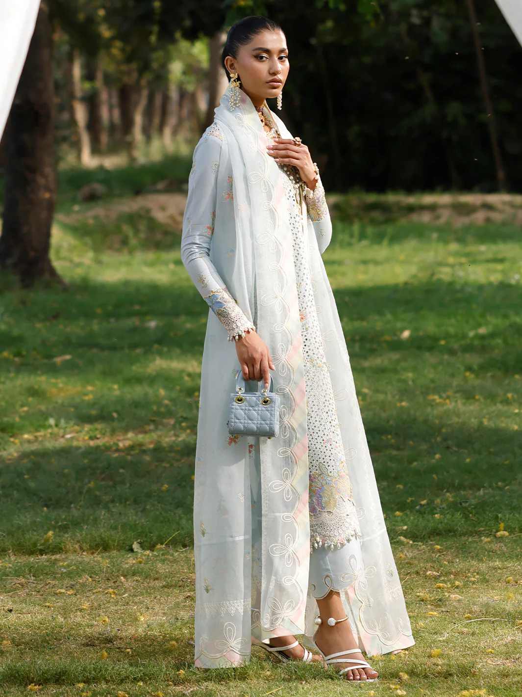 31 - B | 3 PC Luxury Lawn - Image 3