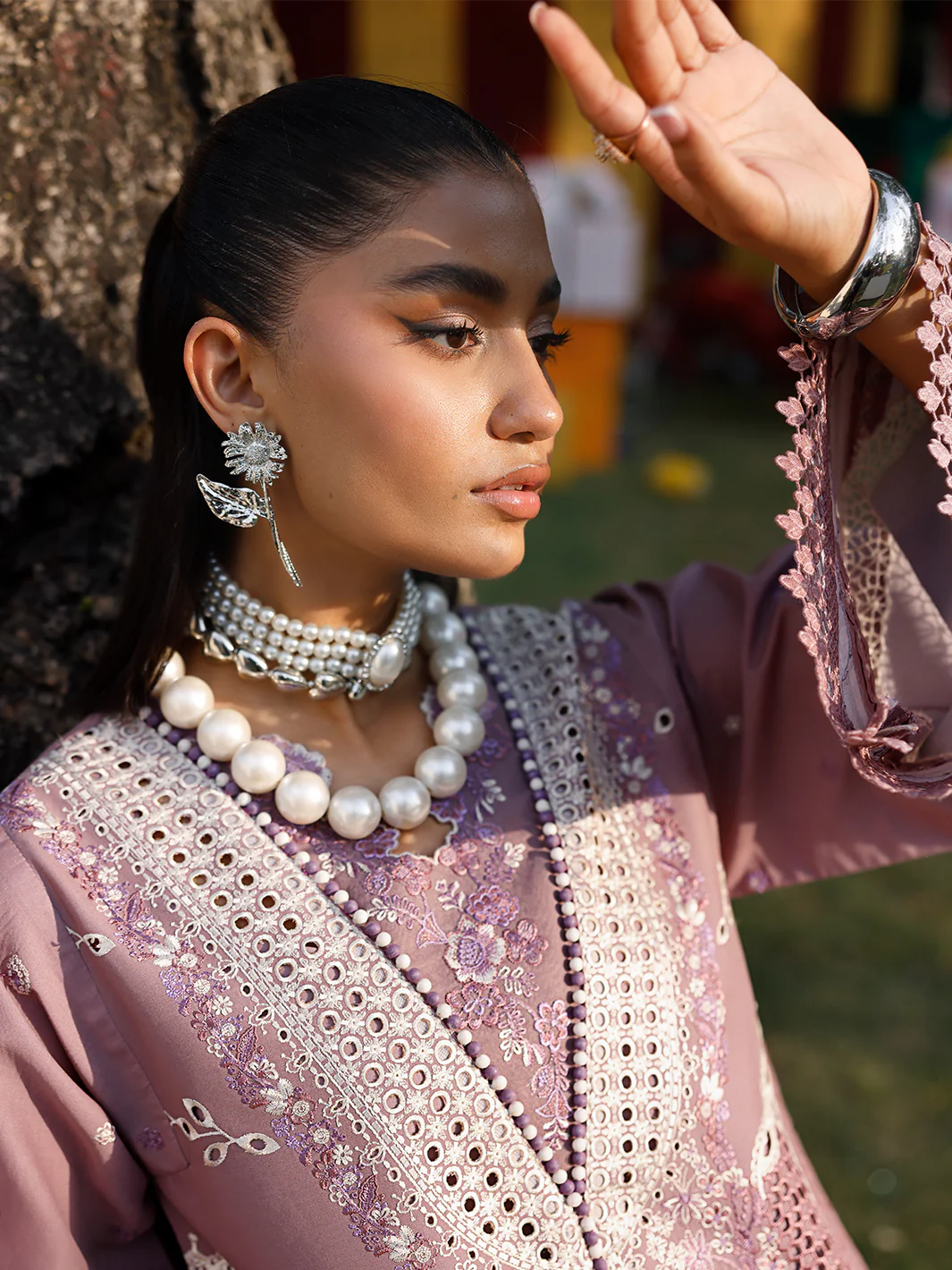 32 - B | 3 PC Luxury Lawn - Image 5