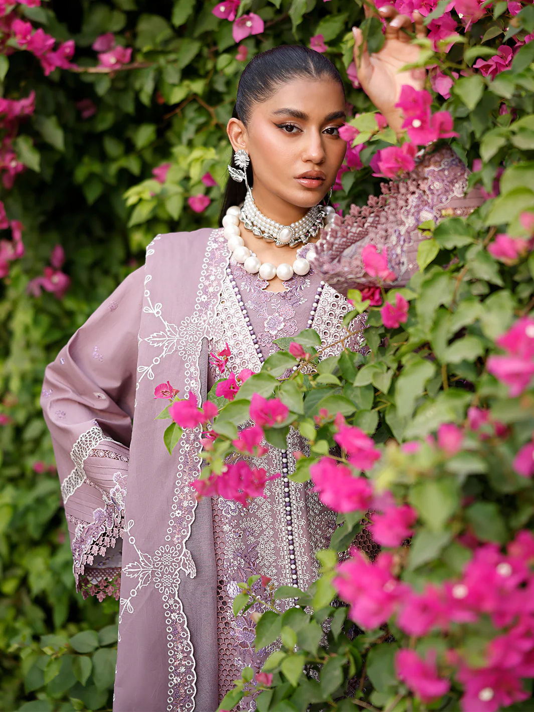 32 - B | 3 PC Luxury Lawn - Image 6