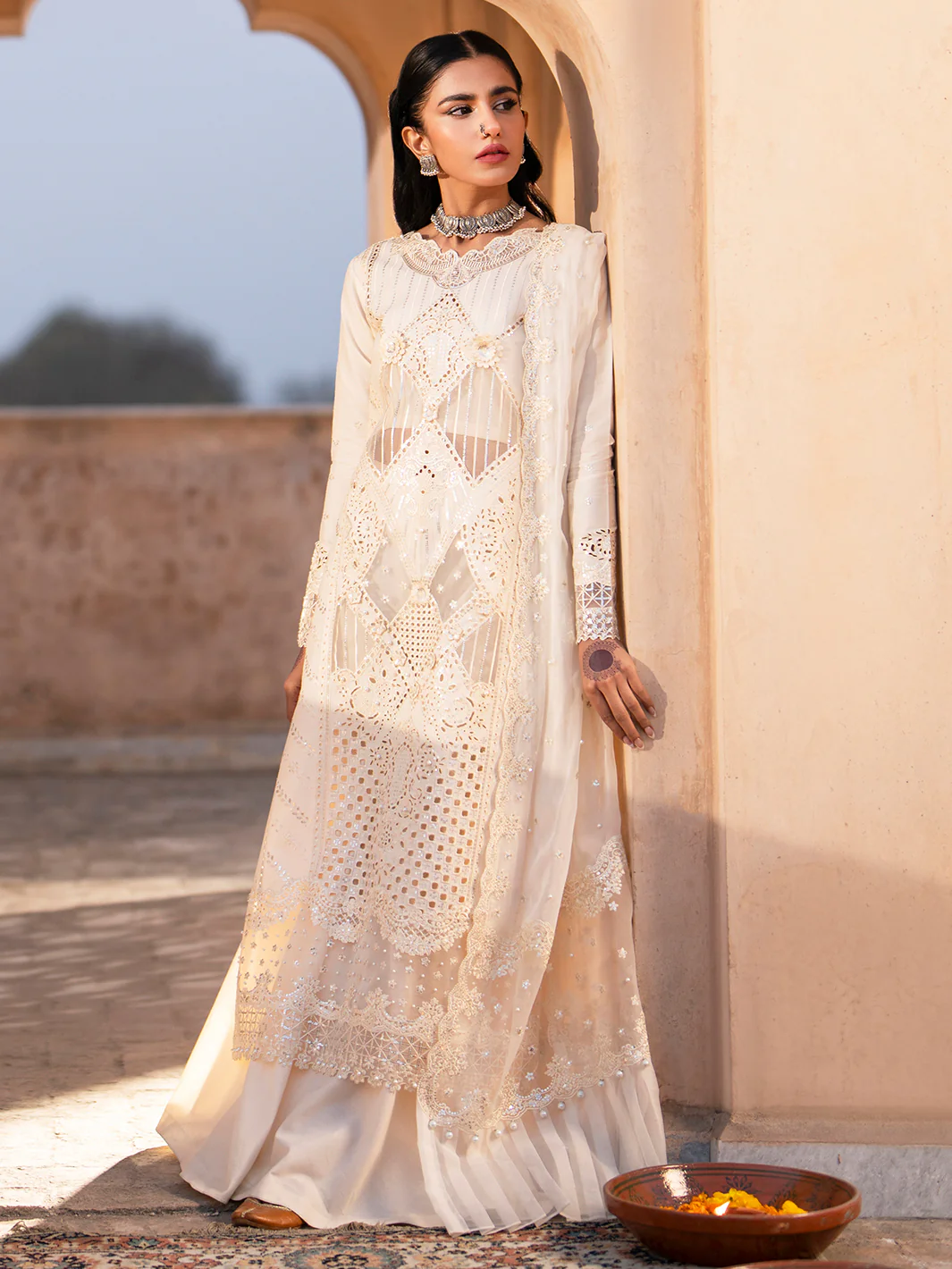 401-A | 3 PC LUXURY LAWN - Image 3