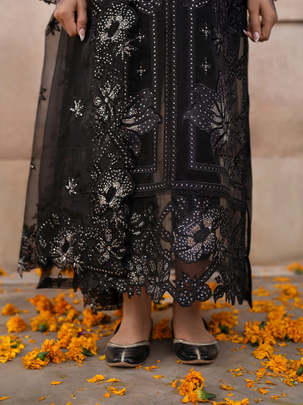 402-A | 3 PC LUXURY LAWN - Image 6