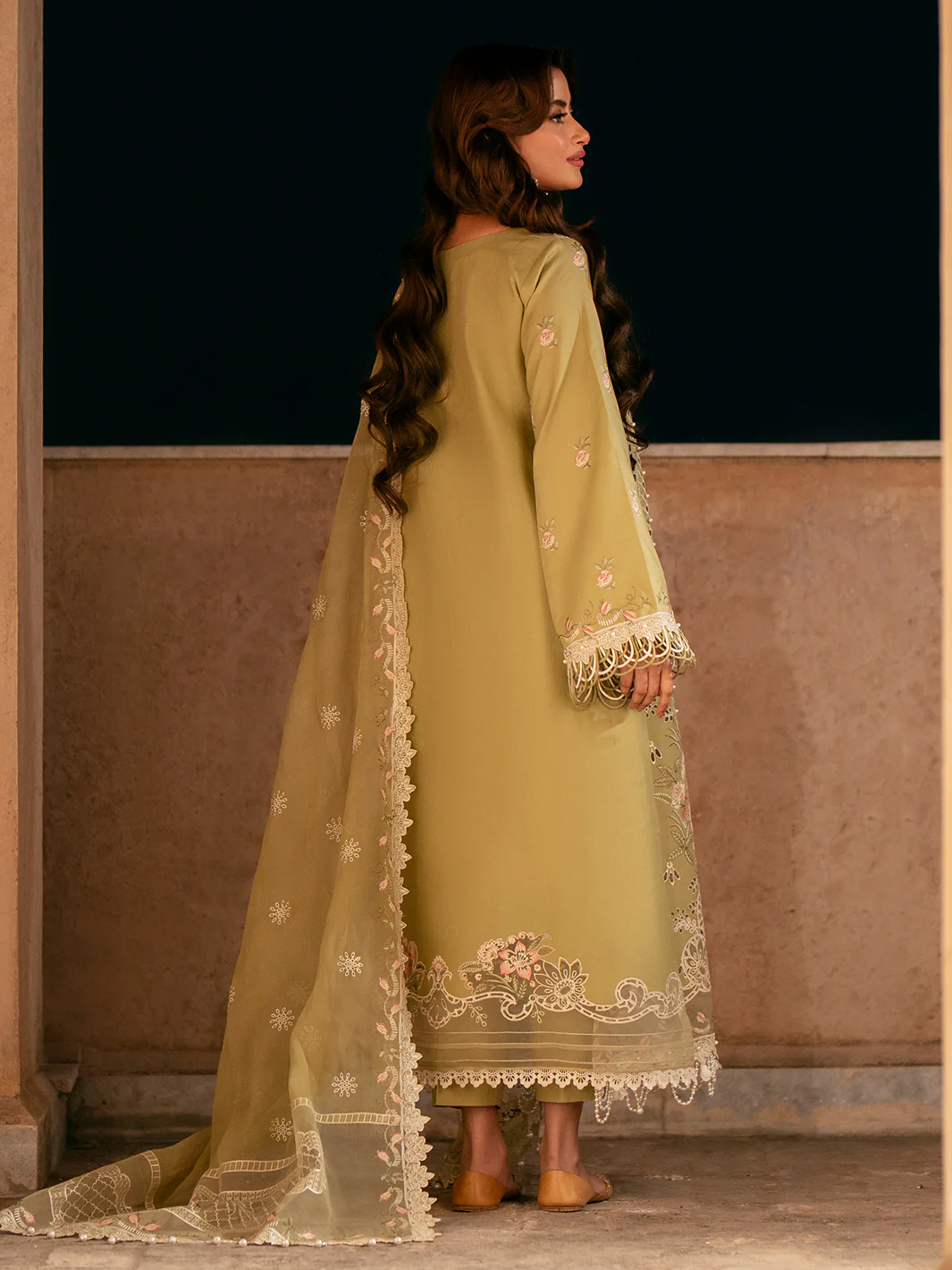 405-A | 3 PC LUXURY LAWN - Image 3