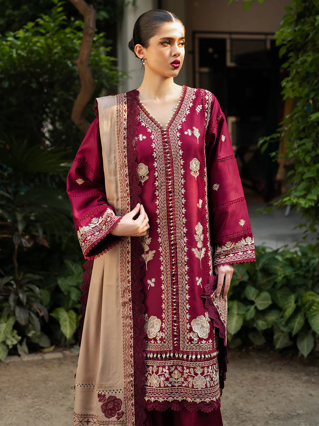 52 - B | 3 PC Kotrai Unstitched - Image 10