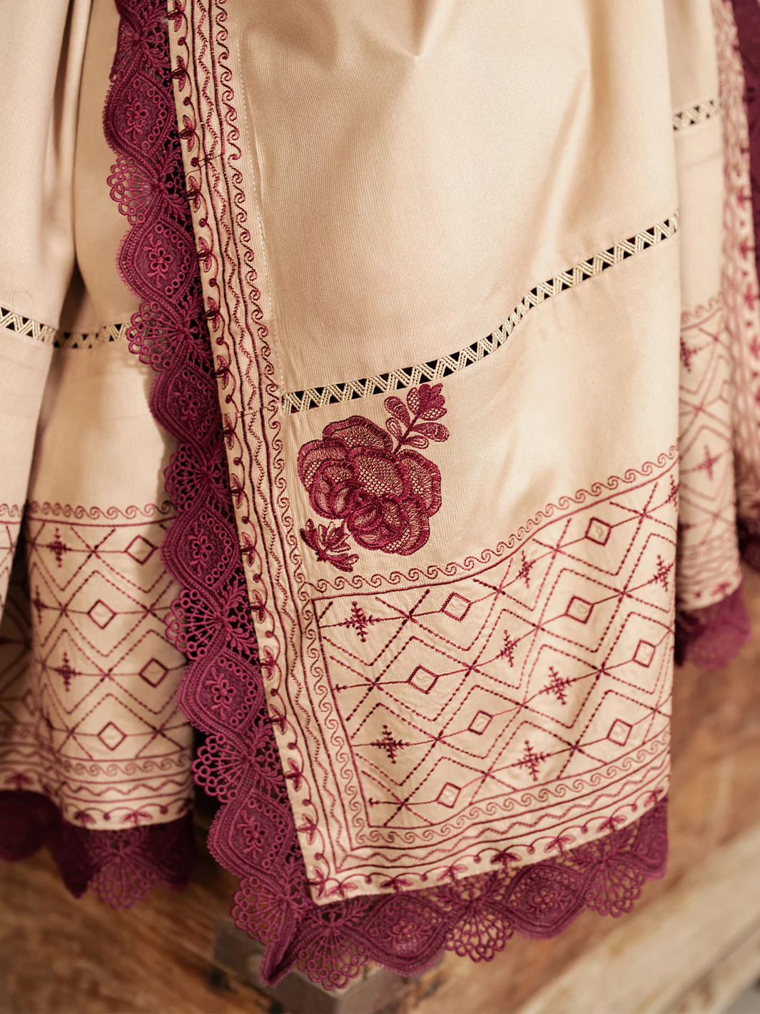52 - B | 3 PC Kotrai Unstitched - Image 7