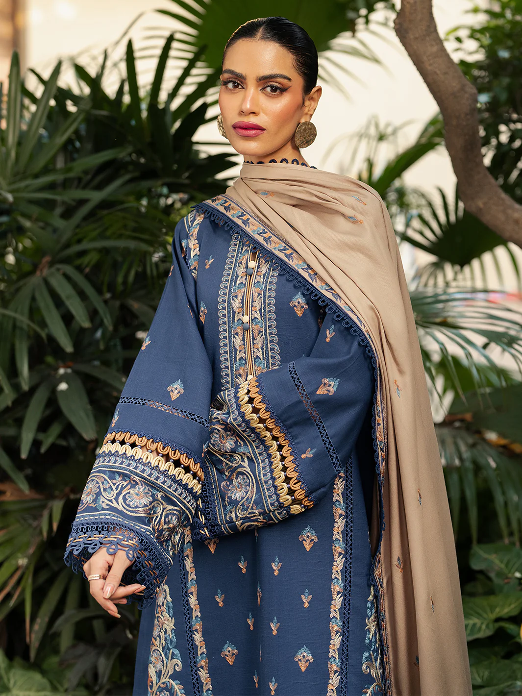 55 - A | 3 PC Khaddar Unstitched - Image 5