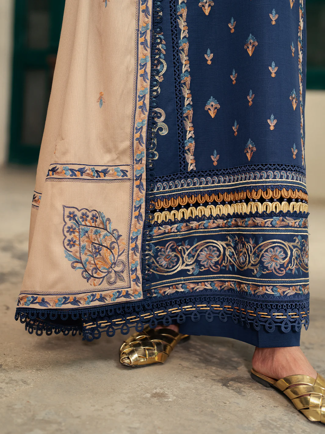 55 - A | 3 PC Khaddar Unstitched - Image 8
