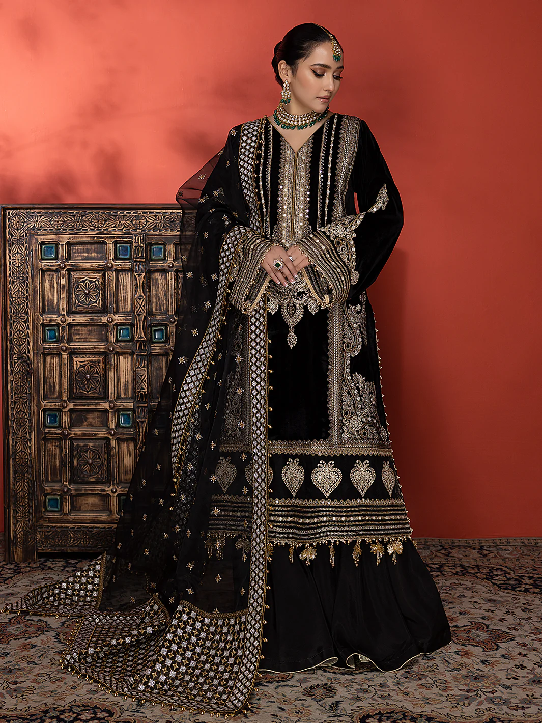 6011 | 3 Piece Velvet Unstitched - Image 5