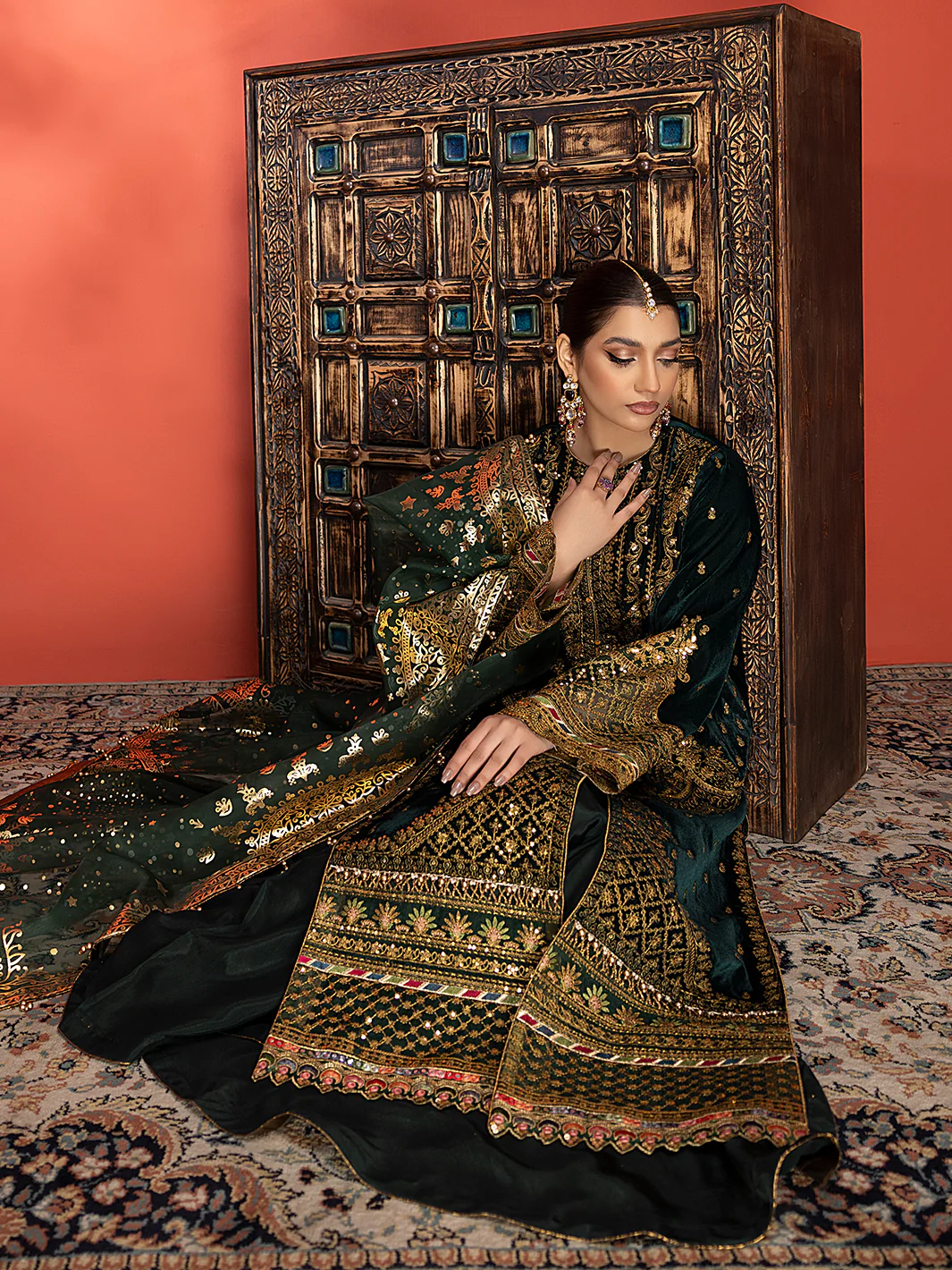 6013 | 3 Piece Velvet Unstitched - Image 5
