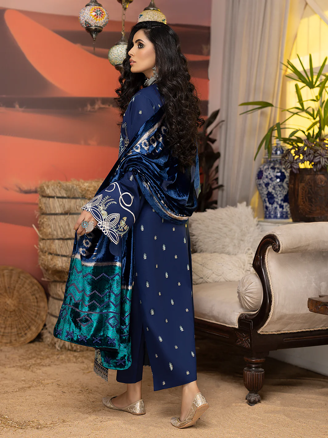 803B - Image 3