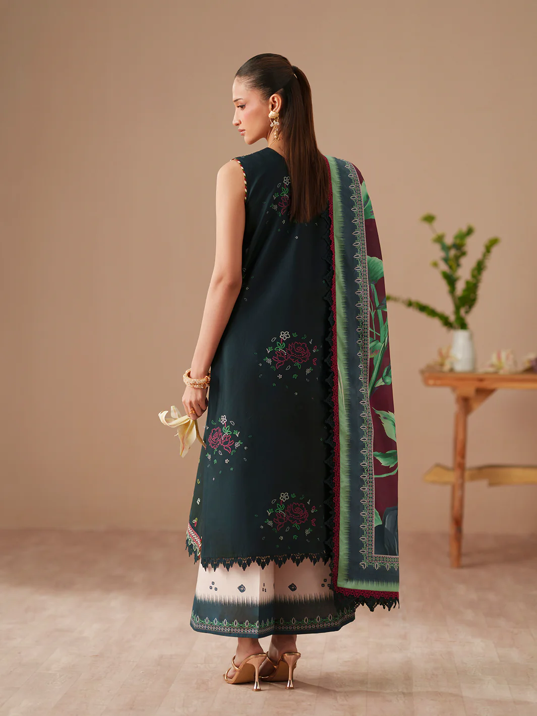 81A | 3 PC Lawn - Image 3