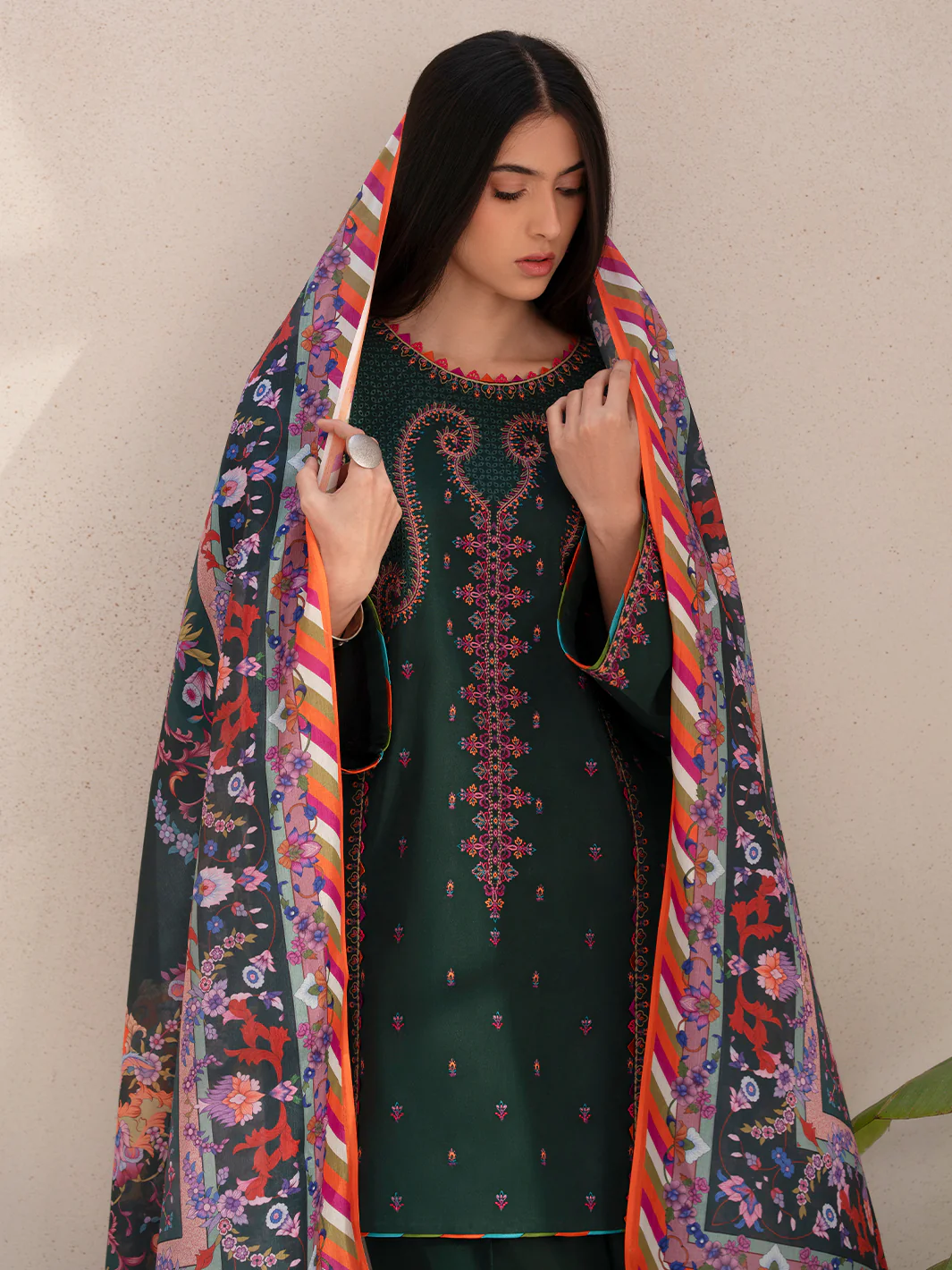 82 - B | 3 PC LAWN - Image 2