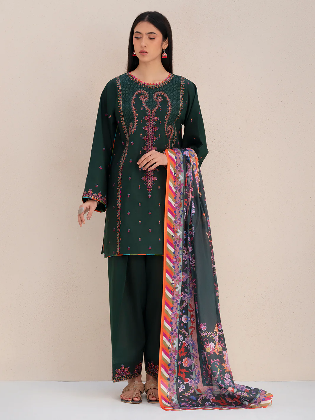 82 - B | 3 PC LAWN - Image 3